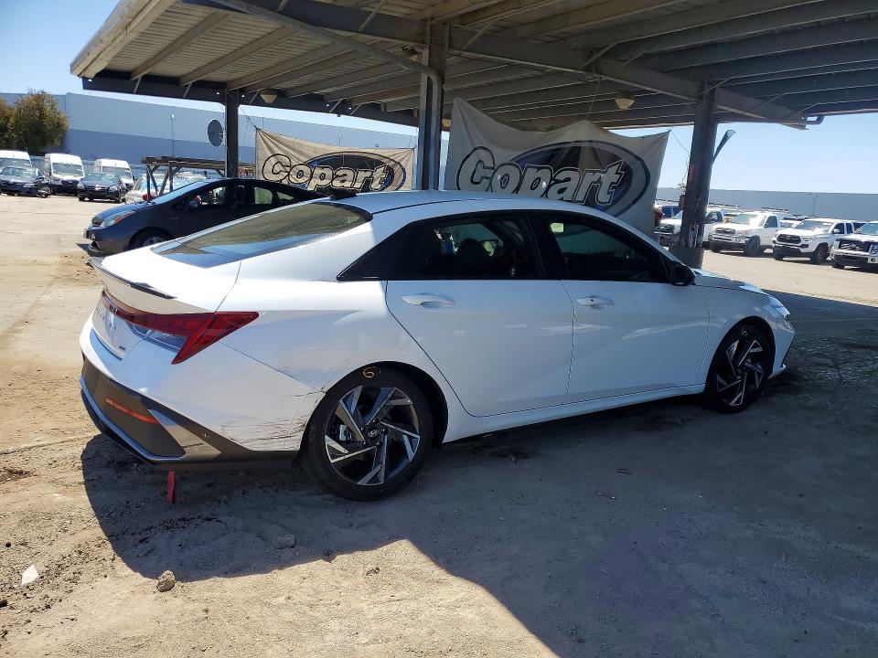 2025 Hyundai Elantra Hybrid მანქანა იყიდება აუქციონზე, vin: KMHLM4DJ0SU150676, აუქციონის ნომერი: 52879496