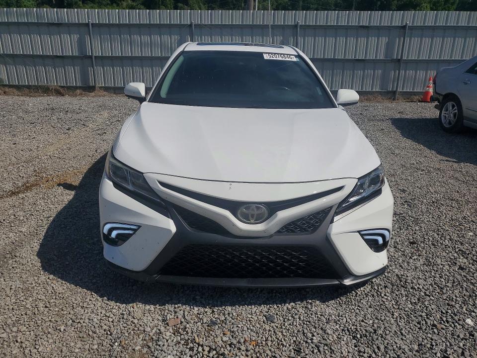 Aukcja sprzedaży 2018 Toyota Camry, vin: 4T1B11HK1JU673449, numer aukcji: 52076846