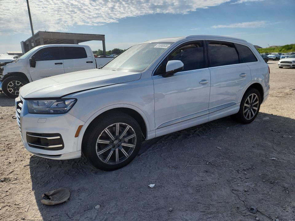 Продаж на аукціоні авто 2019 Audi Q7, vin: WA1LAAF7XKD007239, номер лоту: 51698536