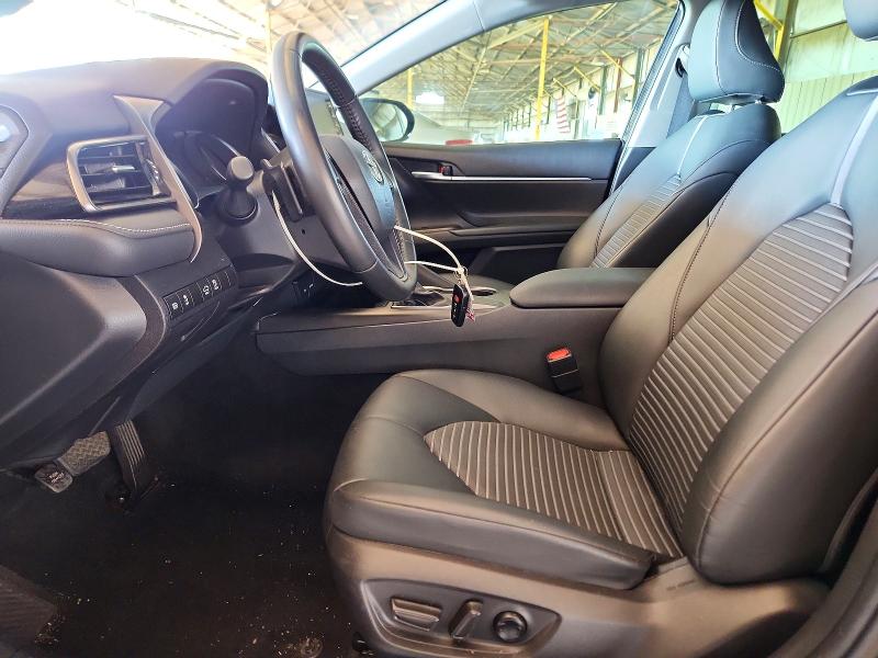 54651116 :رقم المزاد ، 4T1S11AK0MU613886 vin ، 2021 Toyota Camry مزاد بيع