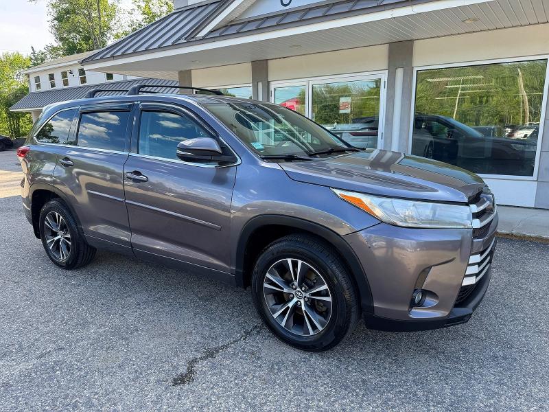 54733956 :رقم المزاد ، 5TDBZRFH6JS913523 vin ، 2018 Toyota Highlander مزاد بيع