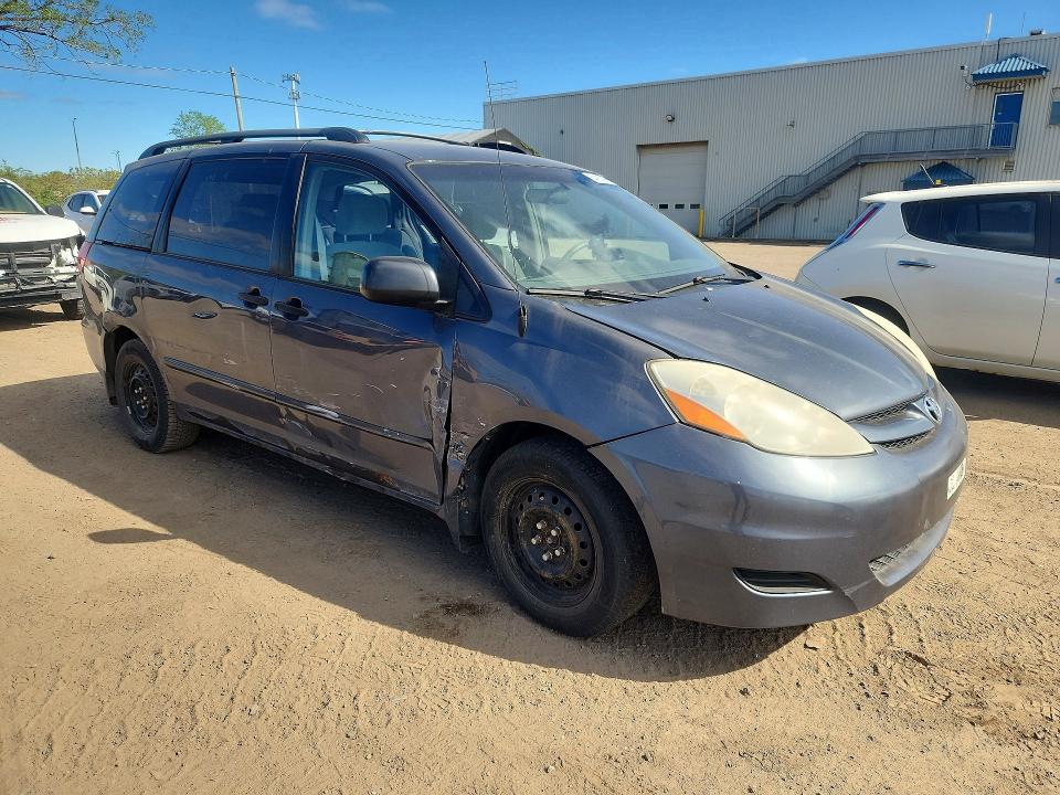 2007 Toyota Sienna მანქანა იყიდება აუქციონზე, vin: 5TDZK29C07S004924, აუქციონის ნომერი: 54162096