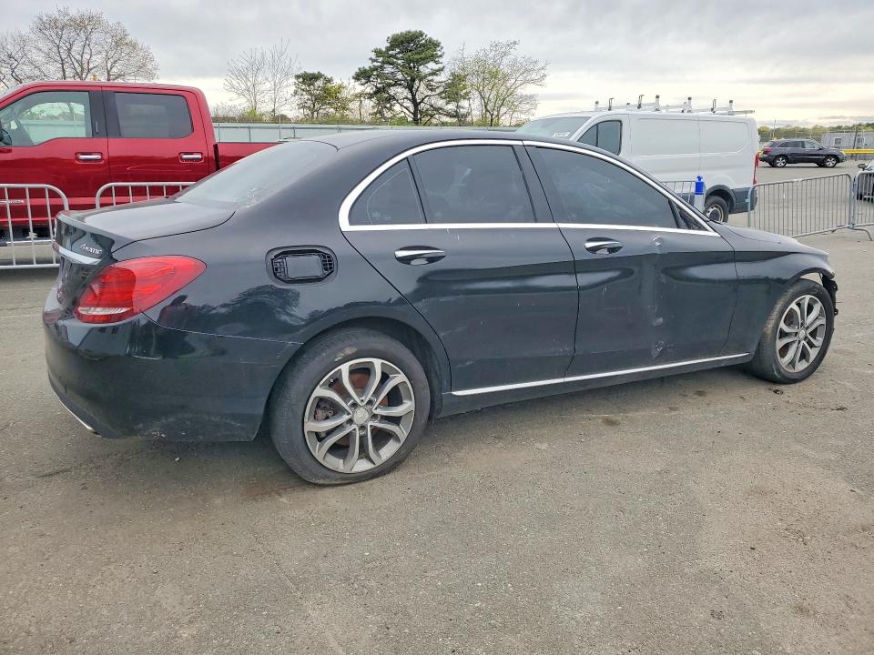 2015 Mercedes-benz C მანქანა იყიდება აუქციონზე, vin: 55SWF4KB2FU081333, აუქციონის ნომერი: 50751106
