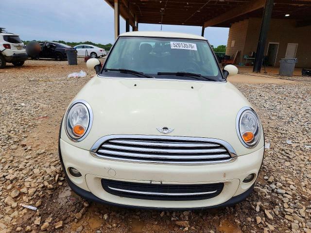 52013576 :رقم المزاد ، WMWSU3C55DT689766 vin ، 2013 Mini Cooper مزاد بيع