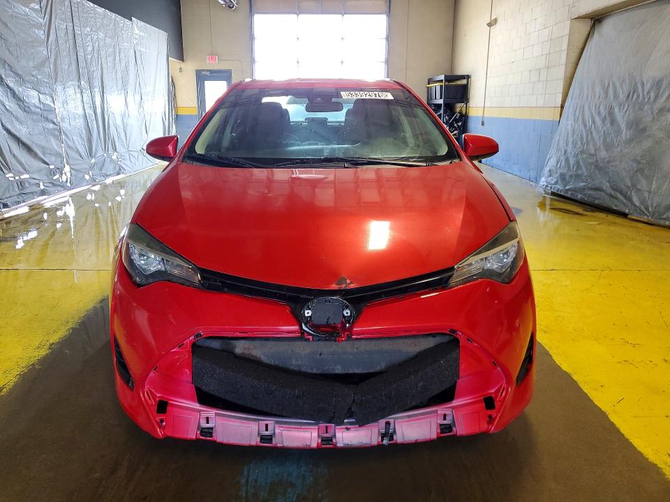 53392976 :رقم المزاد ، 5YFBURHE2HP643615 vin ، 2017 Toyota Corolla مزاد بيع