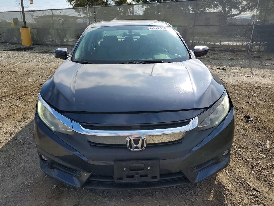53638176 :رقم المزاد ، 2HGFC1F33HH640513 vin ، 2017 Honda Civic مزاد بيع