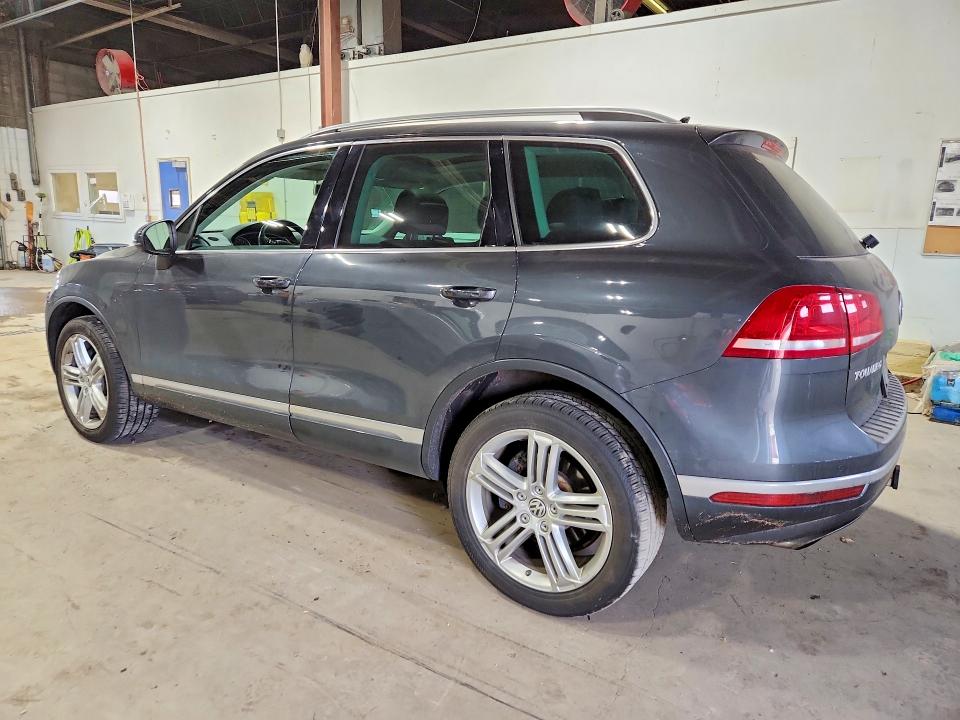 51977156 :رقم المزاد ، WVGEF9BP9GD011449 vin ، 2016 Volkswagen Touareg مزاد بيع