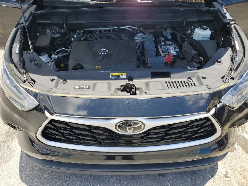 53734036 :رقم المزاد ، 5TDGZRAH8MS086366 vin ، 2021 Toyota Highlander مزاد بيع