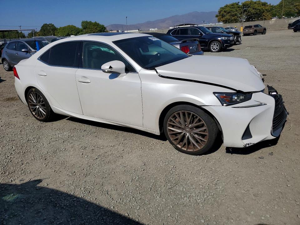 54294256 :رقم المزاد ، JTHBA1D2XJ5062824 vin ، 2018 Lexus Is مزاد بيع