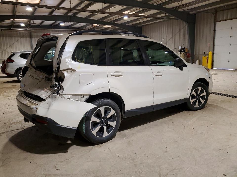 53630016 :رقم المزاد ، JF2SJABC2JH561615 vin ، 2018 Subaru Forester مزاد بيع
