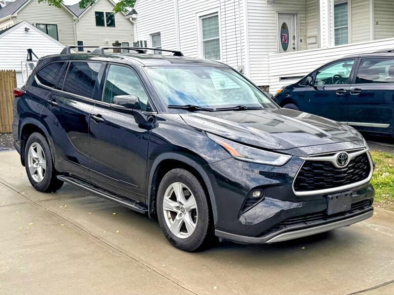 Aukcja sprzedaży 2022 Toyota Highlander, vin: 5TDBZRBH9NS165653, numer aukcji: 53521026
