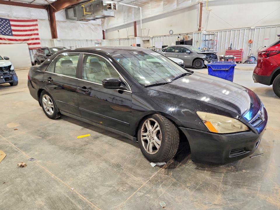55365246 :رقم المزاد ، 1HGCM56417A004718 vin ، 2007 Honda Accord مزاد بيع