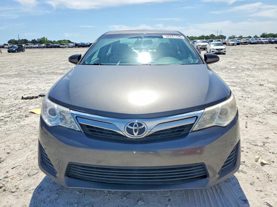 52231126 :رقم المزاد ، 4T1BF1FK7EU756474 vin ، 2016 Toyota Camry Base/se/le/xle مزاد بيع