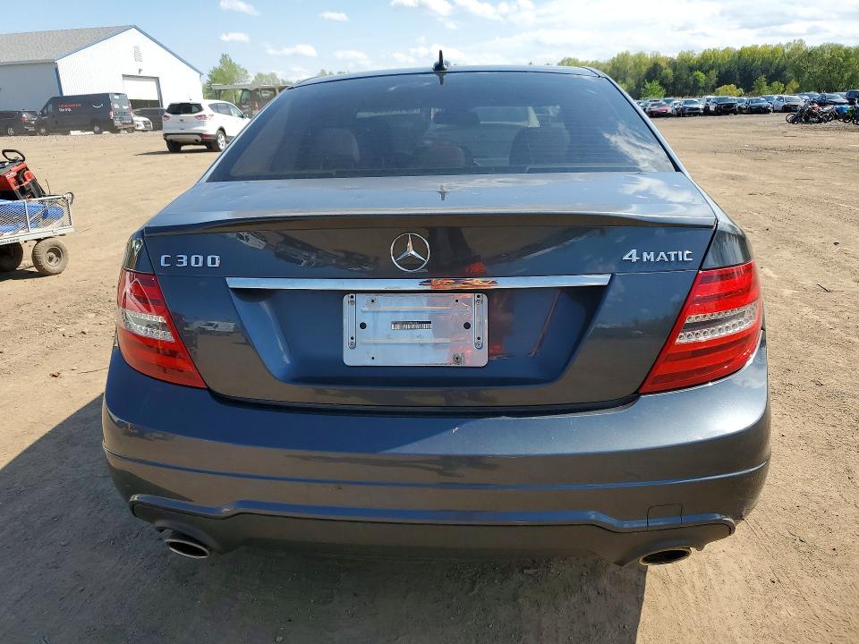 52470236 :رقم المزاد ، WDDGF8AB1DA881244 vin ، 2013 Mercedes-benz C مزاد بيع