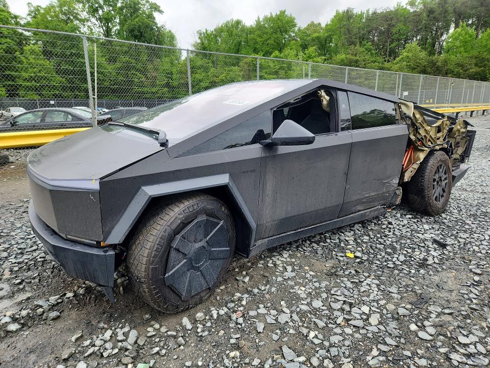 Продажа на аукционе авто 2024 Tesla Cybertruck, vin: 7G2CEHEE2RA007042, номер лота: 51887546