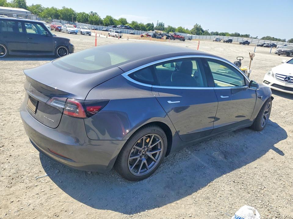 53647596 :رقم المزاد ، 5YJ3E1EB4LF649630 vin ، 2020 Tesla Model 3 مزاد بيع