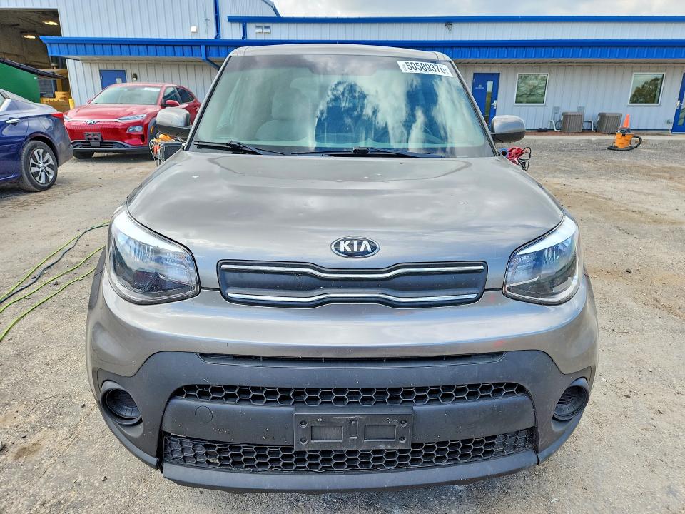 2017 Kia Soul მანქანა იყიდება აუქციონზე, vin: KNDJN2A2XH7481427, აუქციონის ნომერი: 50589376