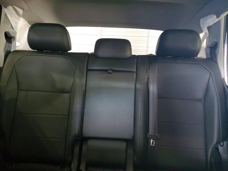 Продаж на аукціоні авто 2018 Volkswagen Tiguan, vin: 3VV2B7AX9JM120953, номер лоту: 52245536