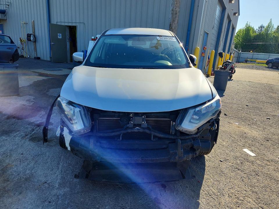 2018 Nissan Rogue მანქანა იყიდება აუქციონზე, vin: KNMAT2MT2JP529146, აუქციონის ნომერი: 52360366