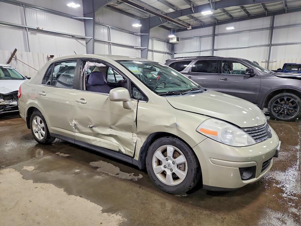 52479616 :رقم المزاد ، 3N1BC11E18L375350 vin ، 2008 Nissan Versa مزاد بيع
