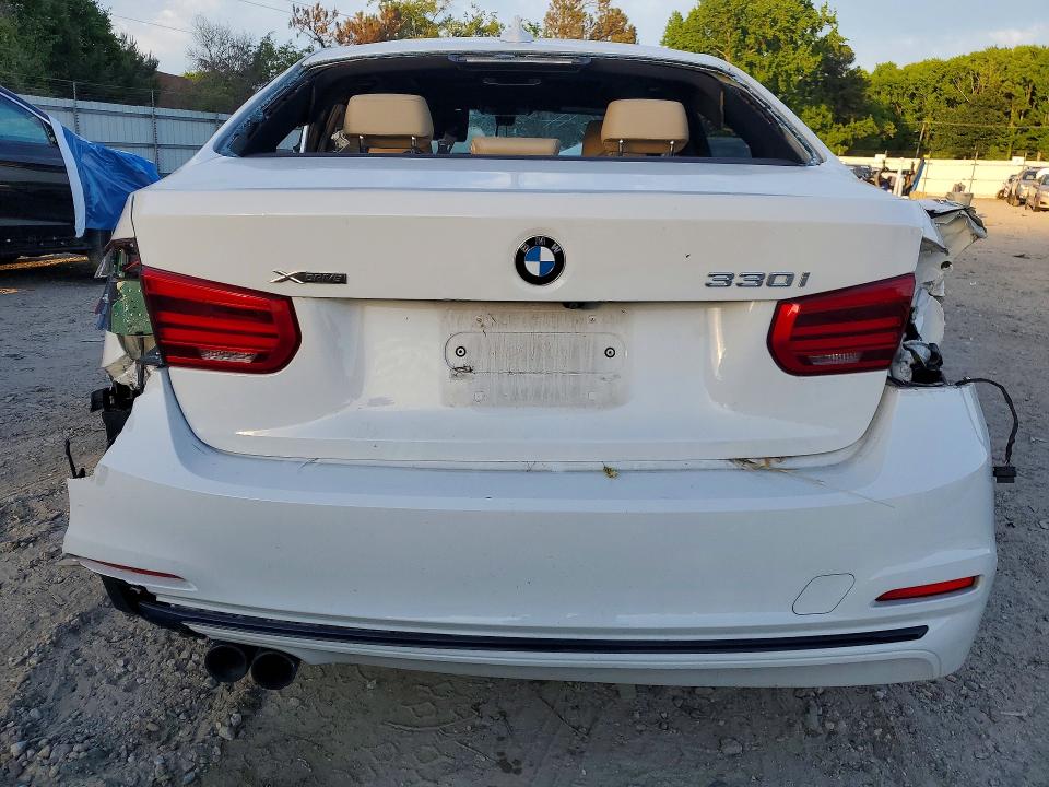 53310336 :رقم المزاد ، WBA8D9G56JNU71827 vin ، 2018 Bmw 330 مزاد بيع