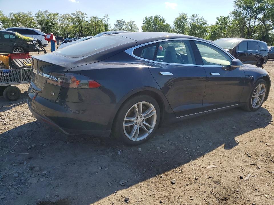 51848926 :رقم المزاد ، 5YJSA1H12EFP41588 vin ، 2014 Tesla Model S مزاد بيع