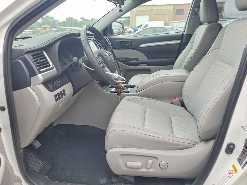 55021736 :رقم المزاد ، 5TDBZRFH3KS732297 vin ، 2019 Toyota Highlander مزاد بيع