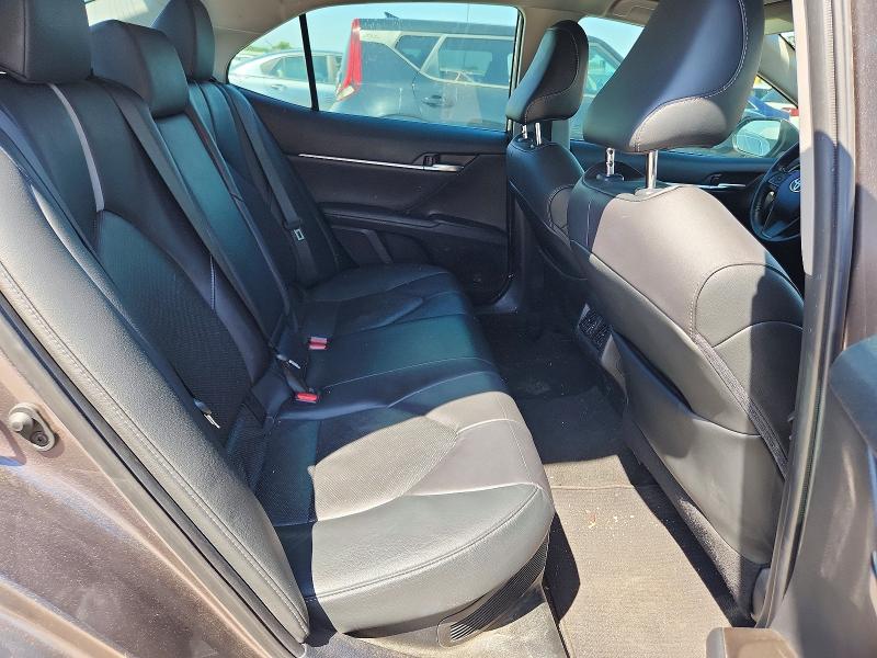 53365166 :رقم المزاد ، 4T1K31AK9MU561524 vin ، 2021 Toyota Camry مزاد بيع