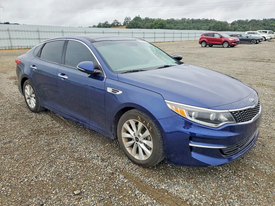 2016 Kia Optima მანქანა იყიდება აუქციონზე, vin: 5XXGU4L39GG013970, აუქციონის ნომერი: 55433086