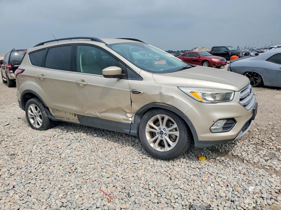 2018 Ford Escape მანქანა იყიდება აუქციონზე, vin: 1FMCU9GD3JUA75098, აუქციონის ნომერი: 52417906