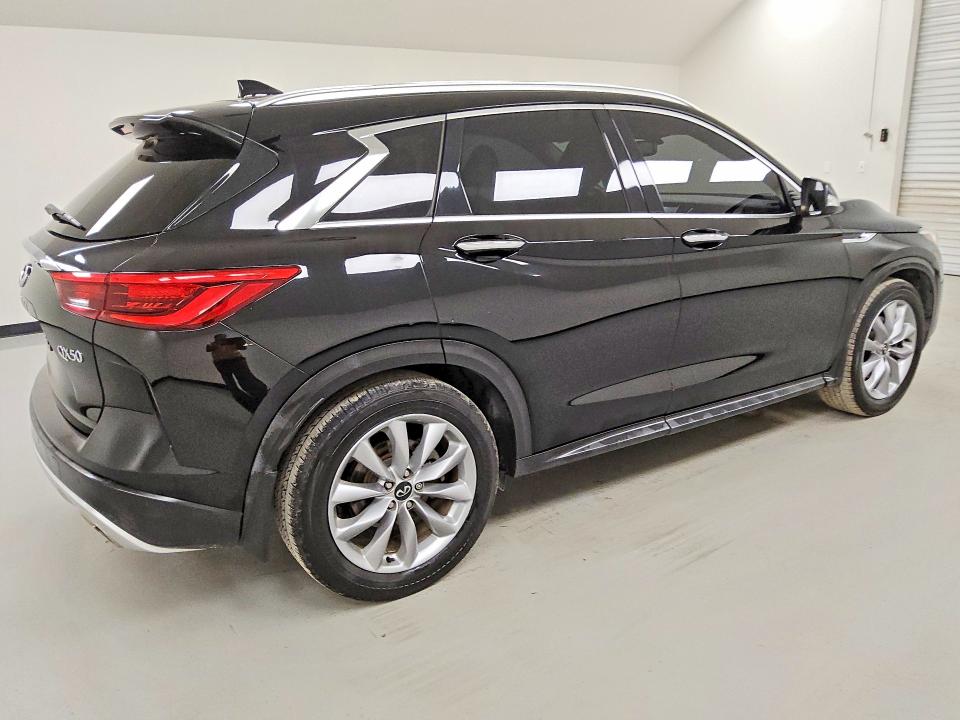 52514506 :رقم المزاد ، 3PCAJ5M10LF106858 vin ، 2020 Infiniti Qx50 مزاد بيع
