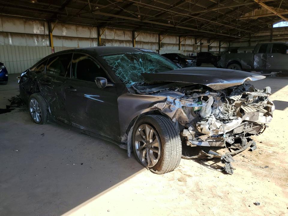 53657296 :رقم المزاد ، 1HGCV1F15JA233020 vin ، 2018 Honda Accord مزاد بيع