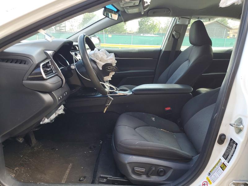 53746996 :رقم المزاد ، 4T1B11HK9KU694129 vin ، 2019 Toyota Camry مزاد بيع