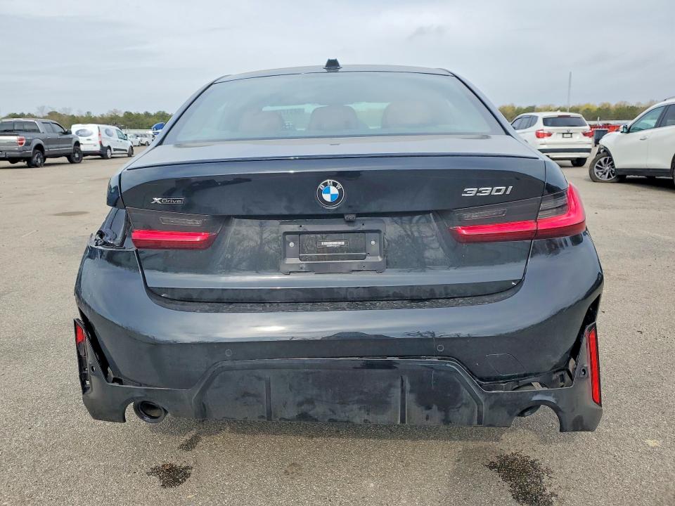52312286 :رقم المزاد ، 3MW89FF00P8D02453 vin ، 2023 Bmw 330xi مزاد بيع