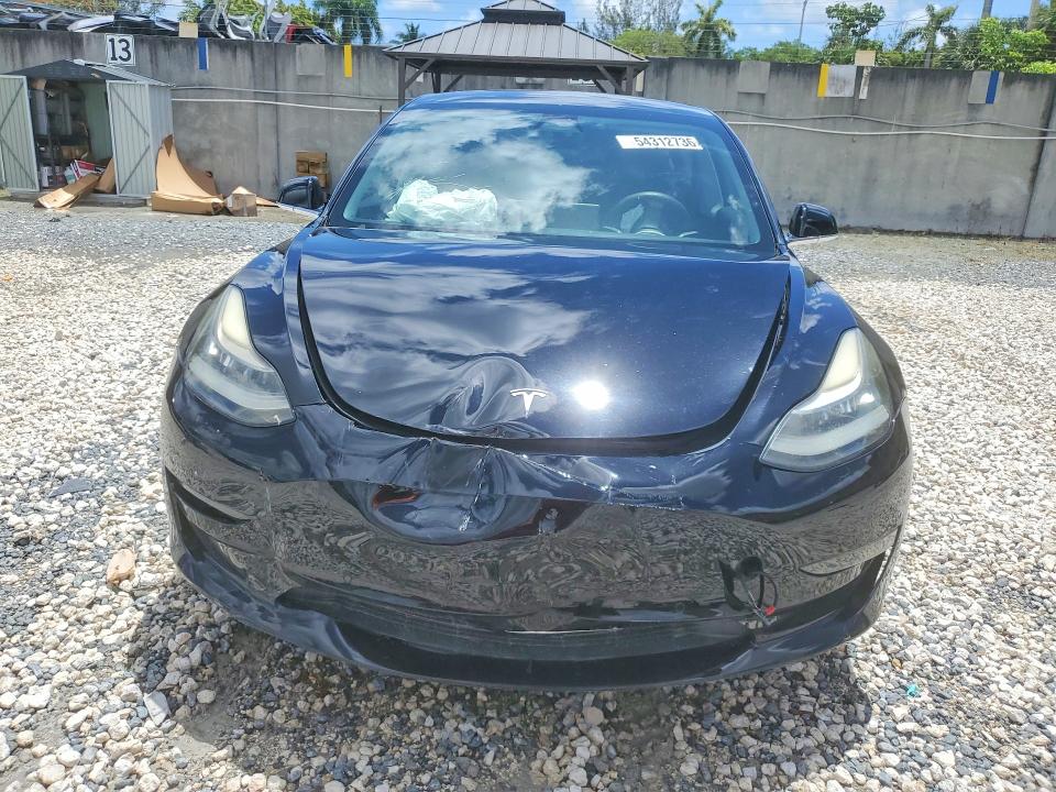 54312736 :رقم المزاد ، 5YJ3E1EA9KF399985 vin ، 2019 Tesla Model 3 مزاد بيع