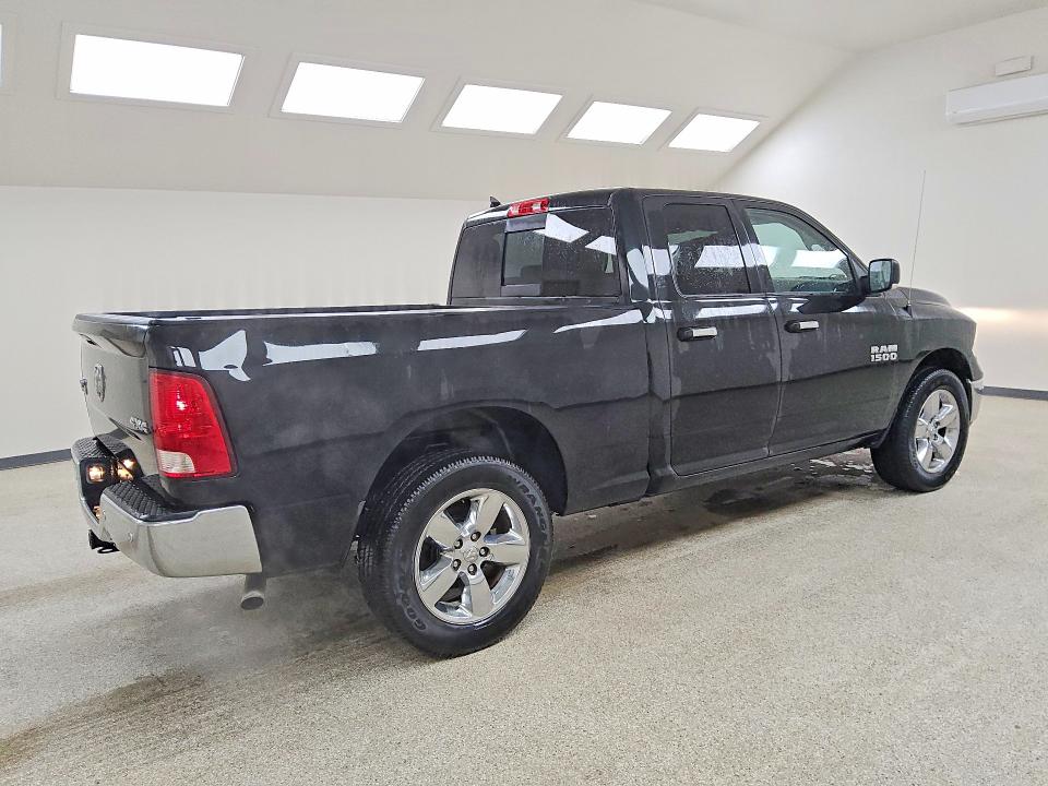 50494156 :رقم المزاد ، 1C6RR7GG6JS218515 vin ، 2018 Ram 1500 مزاد بيع