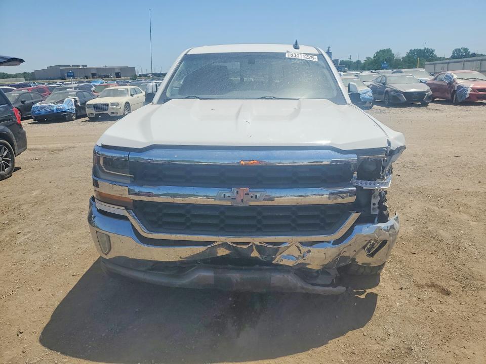 53411226 :رقم المزاد ، 3GCUKREC8JG215982 vin ، 2018 Chevrolet Silverado مزاد بيع