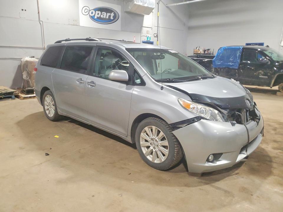 Aukcja sprzedaży 2014 Toyota Sienna, vin: 5TDDK3DC8ES093341, numer aukcji: 51605056