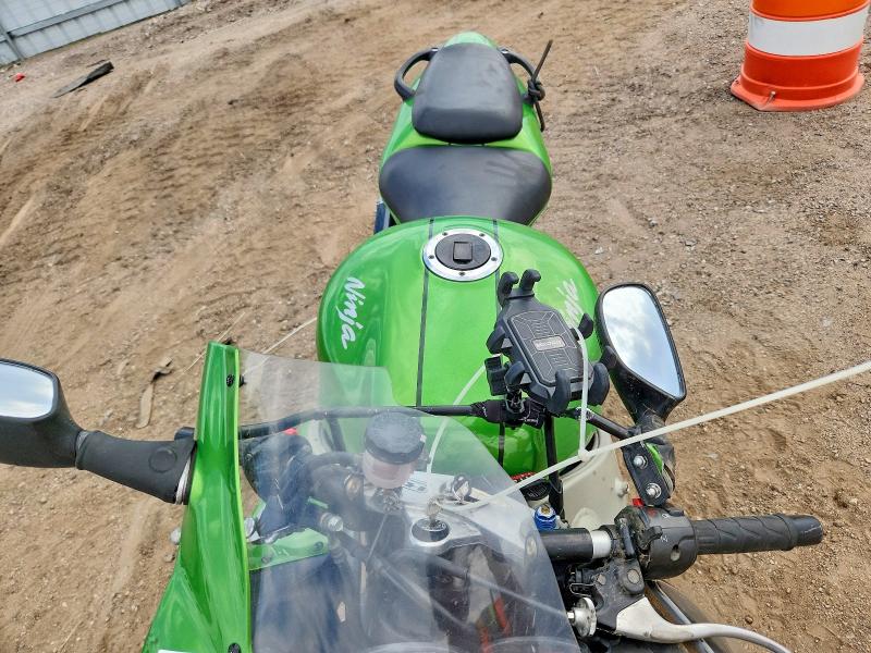 2000 Kawasaki Zx900 მანქანა იყიდება აუქციონზე, vin: JKAZX2E1XYA001737, აუქციონის ნომერი: 53942356