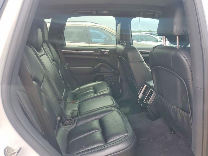 52412776 :رقم المزاد ، WP1AA2A29JKA02606 vin ، 2018 Porsche Cayenne مزاد بيع
