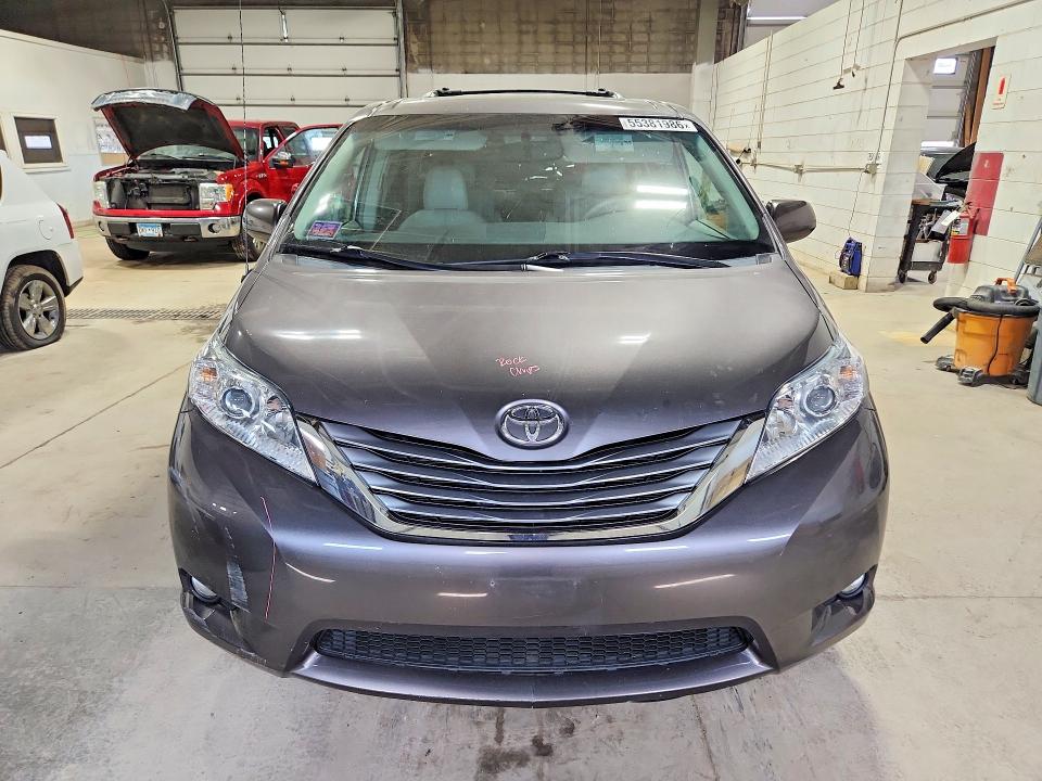 55381986 :رقم المزاد ، 5TDDK3DC1DS065475 vin ، 2013 Toyota Sienna مزاد بيع