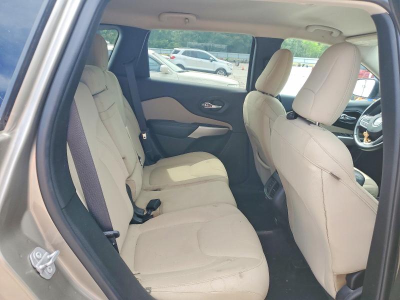 53765416 :رقم المزاد ، 1C4PJMCB1HW621854 vin ، 2017 Jeep Cherokee مزاد بيع