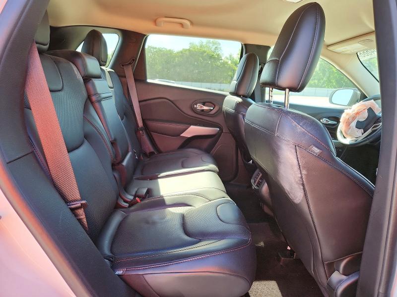 52764666 :رقم المزاد ، 1C4PJMBS3HD221047 vin ، 2017 Jeep Cherokee مزاد بيع