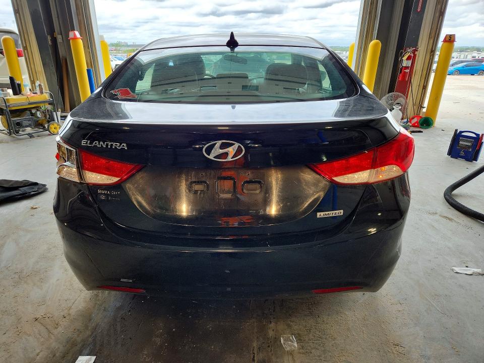 Продаж на аукціоні авто 2013 Hyundai Elantra, vin: KMHDH4AE1DU748181, номер лоту: 55184536