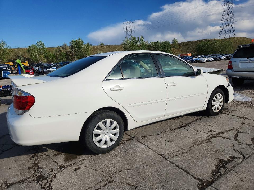 Продажа на аукционе авто 2005 Toyota Camry, vin: 4T1BE32K15U628607, номер лота: 52738416