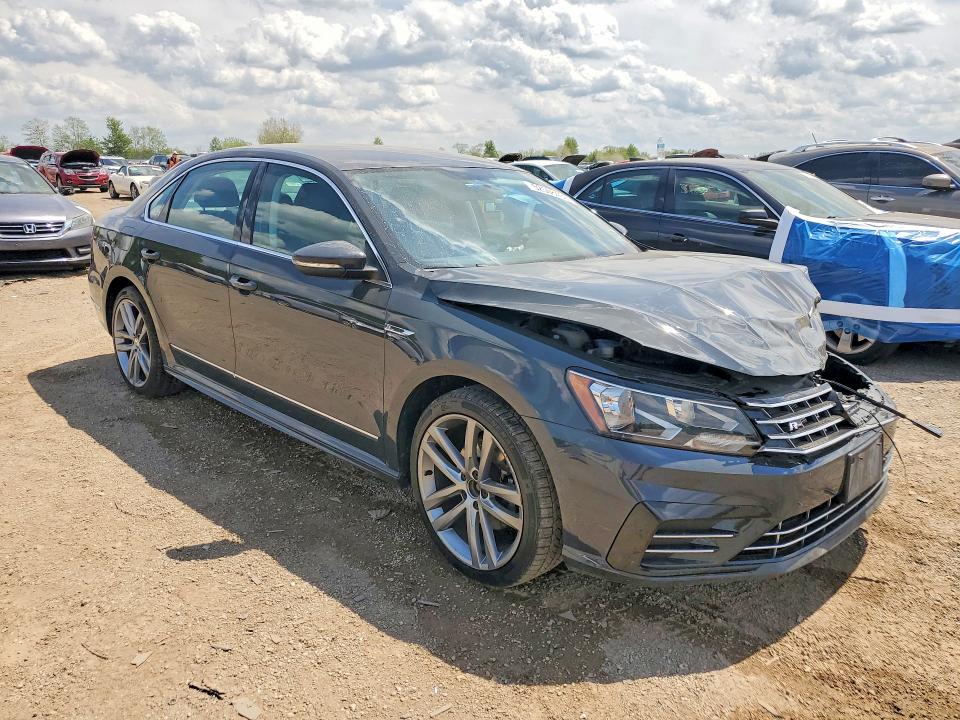 2017 Volkswagen Passat მანქანა იყიდება აუქციონზე, vin: 1VWDT7A35HC012744, აუქციონის ნომერი: 52508436