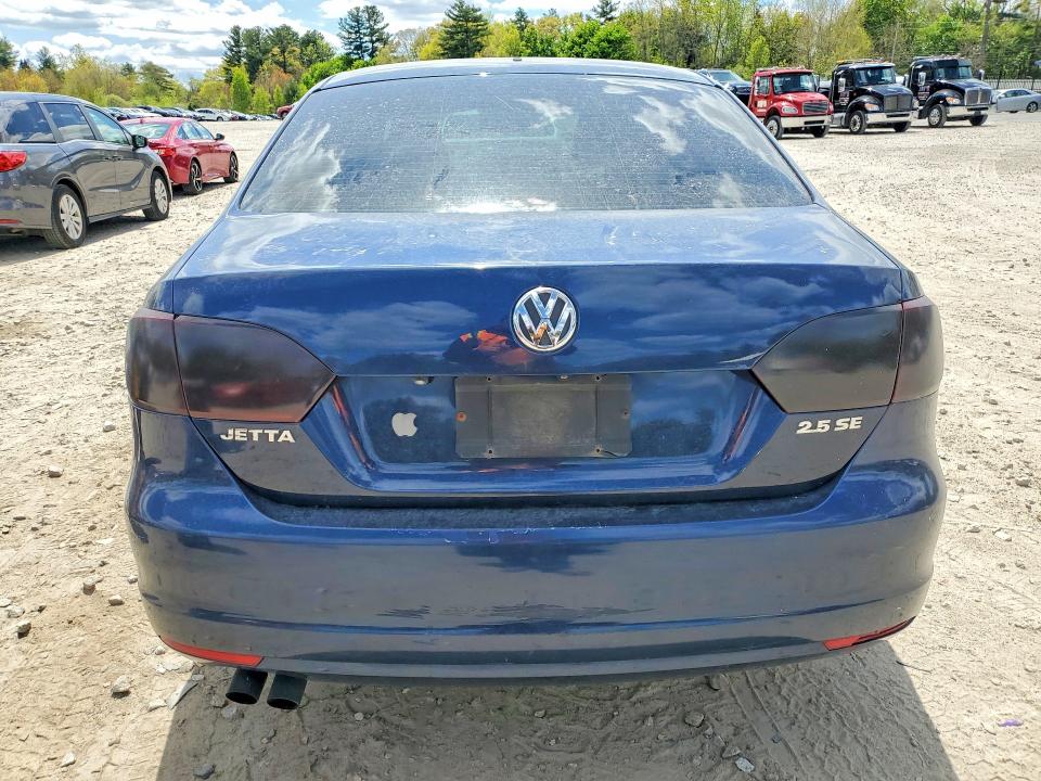 2013 Volkswagen Jetta მანქანა იყიდება აუქციონზე, vin: 3VWDP7AJ2DM381945, აუქციონის ნომერი: 53348716