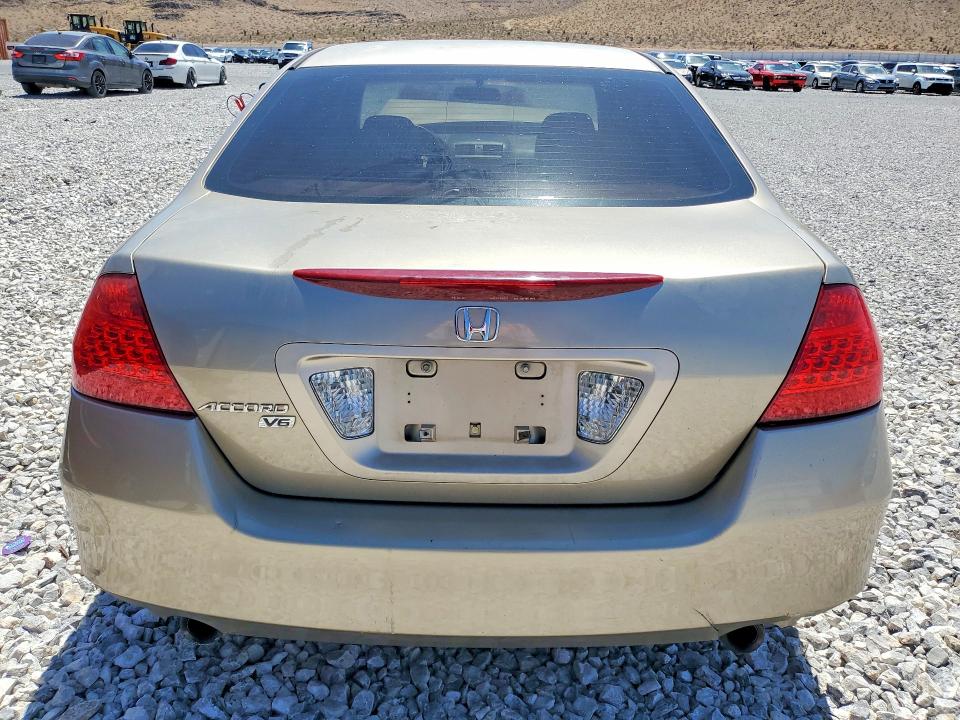 2006 Honda Accord მანქანა იყიდება აუქციონზე, vin: 1HGCM663X6A039351, აუქციონის ნომერი: 55240396