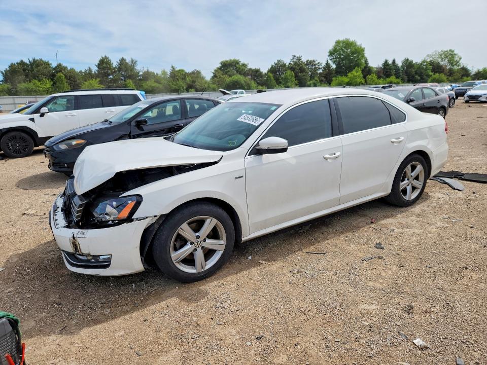 54530886 :رقم المزاد ، 1VWAS7A33FC097375 vin ، 2015 Volkswagen Passat مزاد بيع