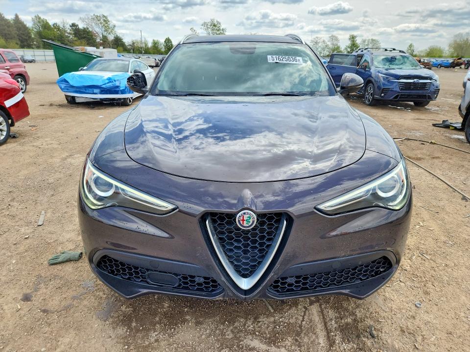 Продаж на аукціоні авто 2018 Alfa Romeo Stelvio, vin: ZASFAKAN0J7C05198, номер лоту: 51625036